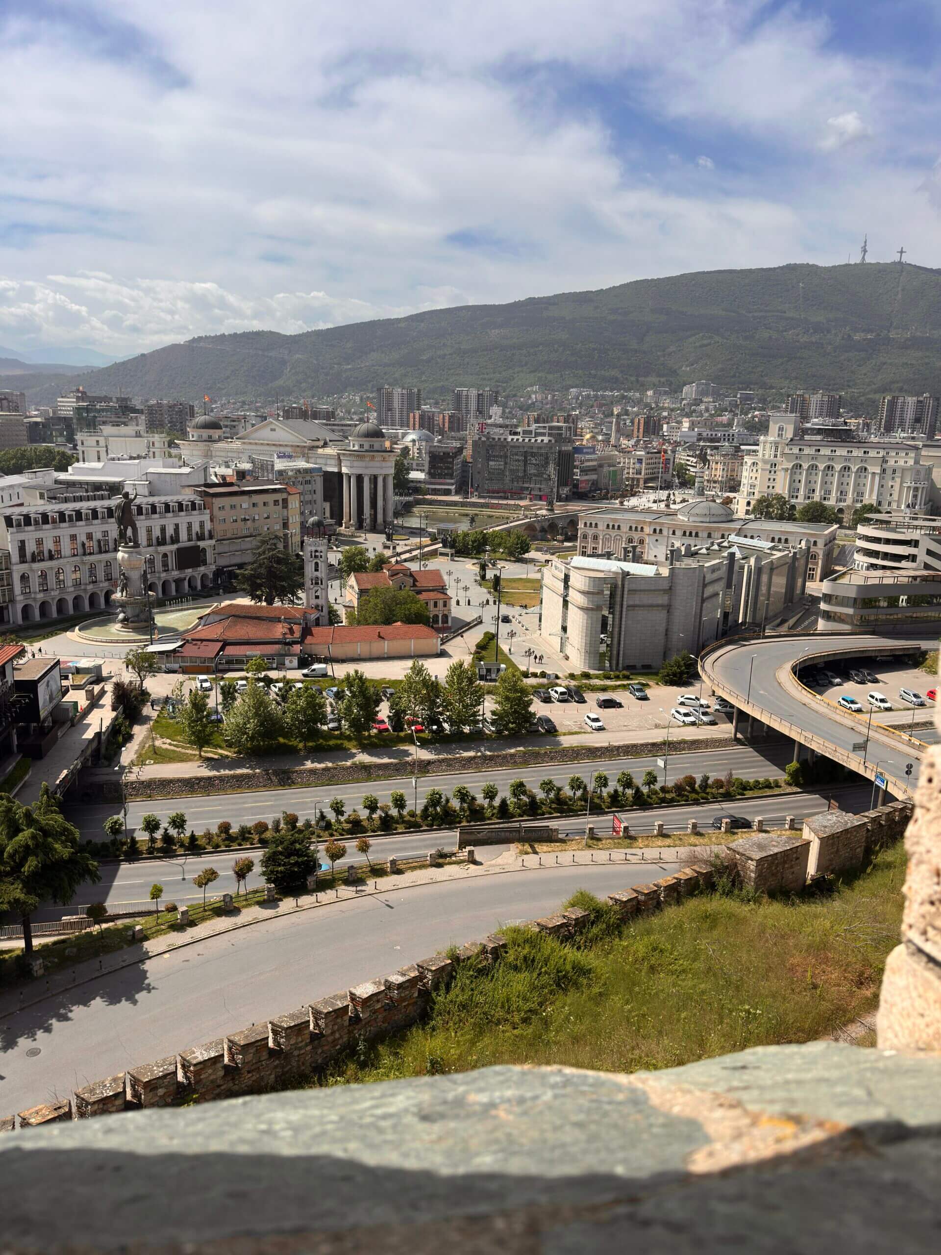 Ausblick auf das Stadtzentrum von Skopje von der Festung aus